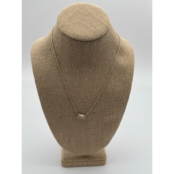Kendra Scott Isabella Gold Pendant Necklace - Picture 1 of 3